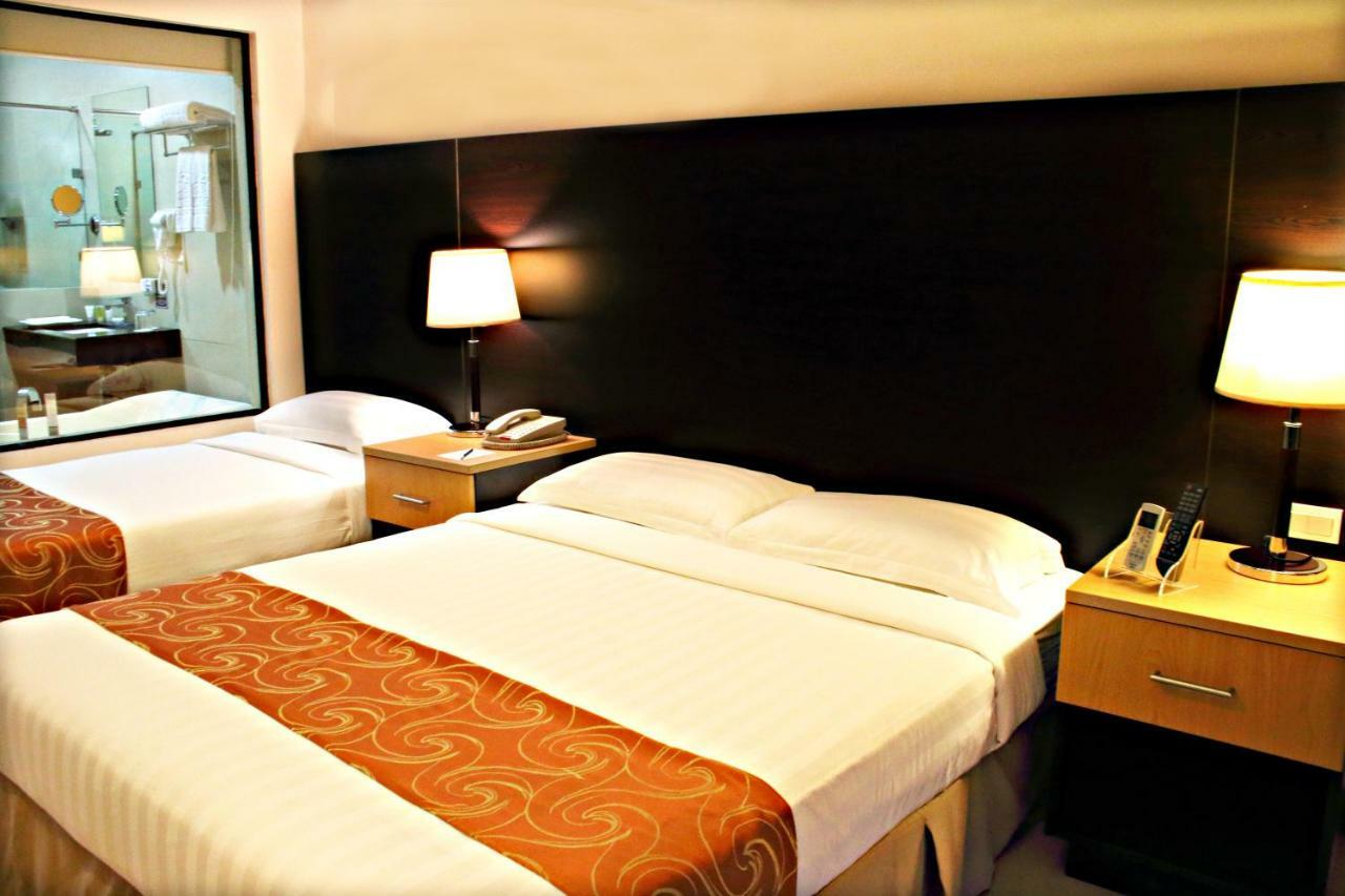 The Tagaytay 4*