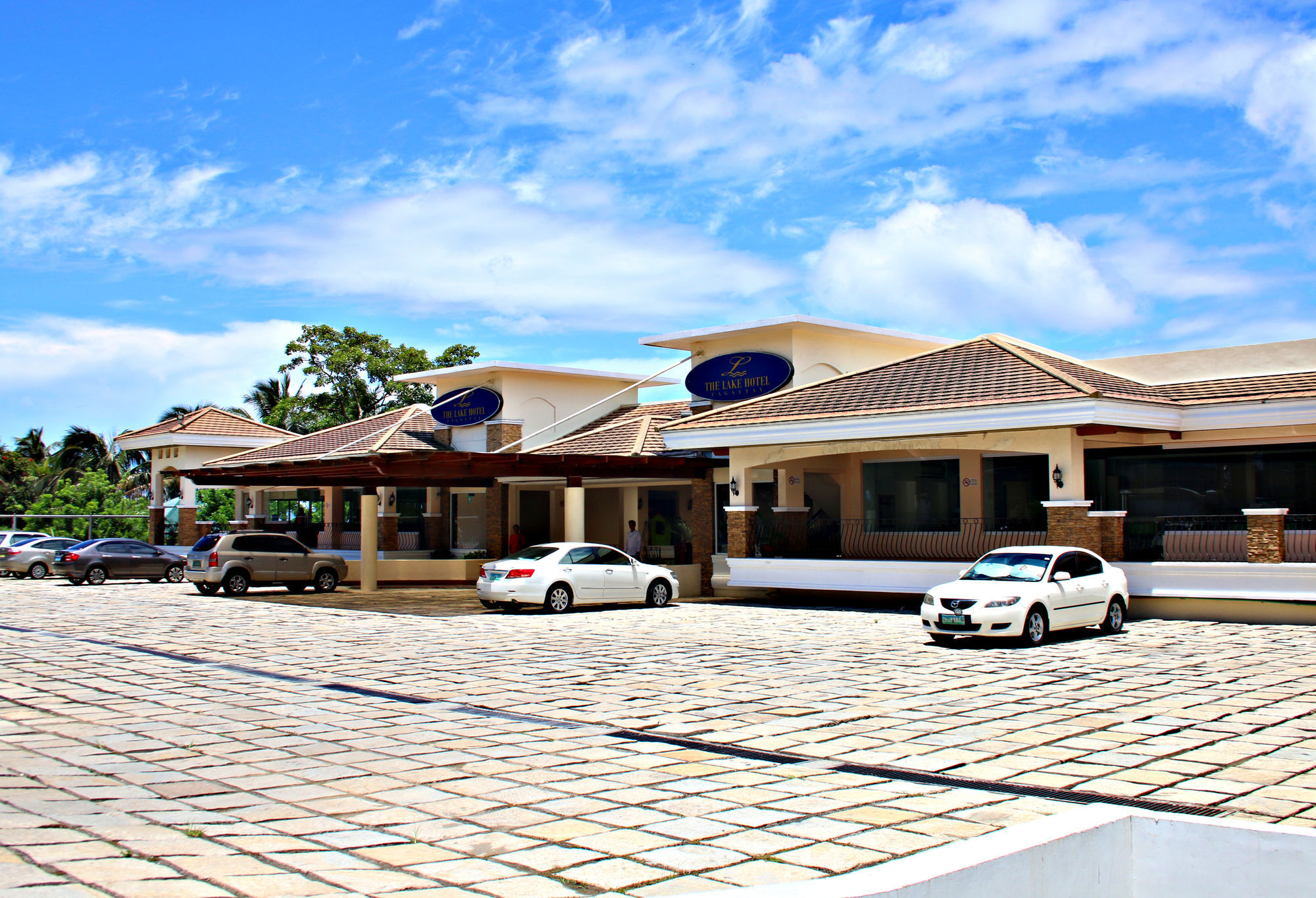 The Tagaytay 4*